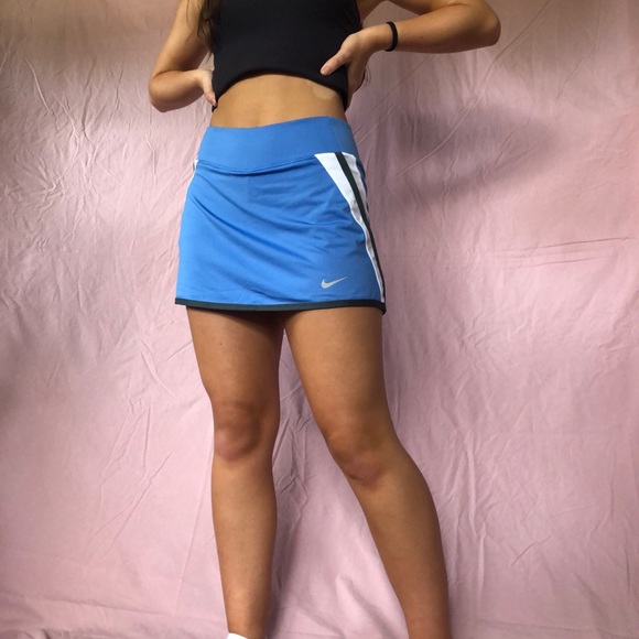 SOLD DO NOT BUY !!Light blue NIKE TENNIS SKIRT - Picture 3 of 5